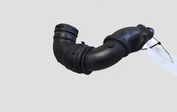 Renault Trafic III (X82) Engine coolant pipe/hose 147134852R P1001668