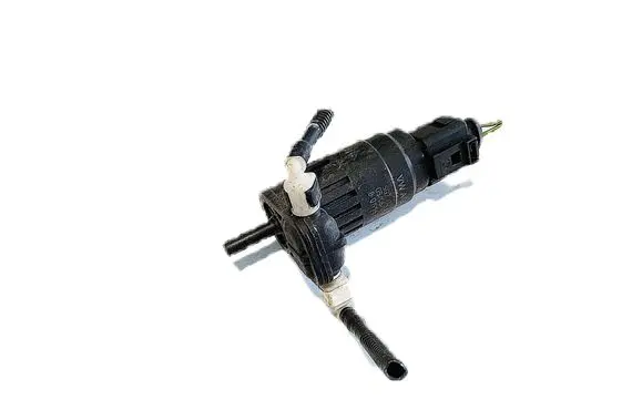 Volkswagen Touran I Windscreen/windshield washer pump 1K6955651