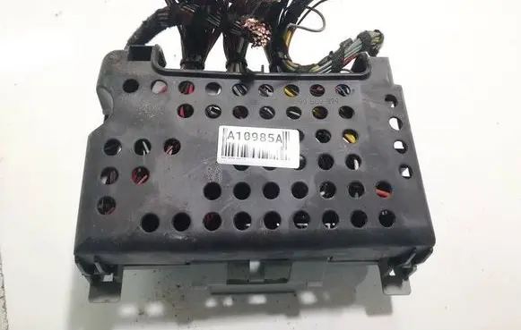 Opel Zafira A Fuse box set 90589965