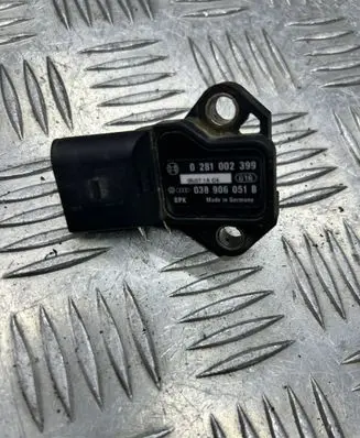 Volkswagen PASSAT B6 Air pressure sensor 038906051B 0281002399