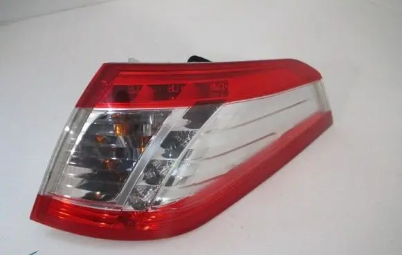Peugeot 508 Rear/tail lights 9686779680