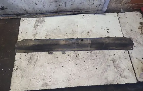 Audi 80 90 B3 Front bumper mounting bracket