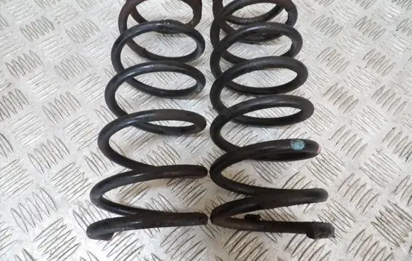 Suzuki Jimny Rear coil spring 