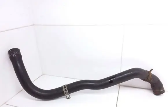 Volkswagen PASSAT B4 Engine coolant pipe/hose