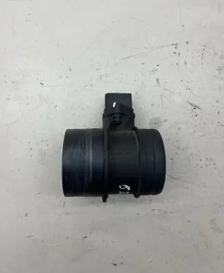 Volkswagen PASSAT B6 Mass air flow meter 0281002461 074906461B