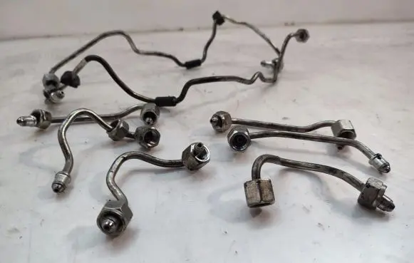 BMW X6 E71 Fuel line pipe