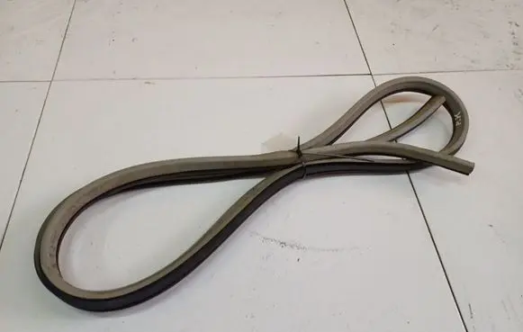 Chevrolet Aveo Rubber seal front coupe door 