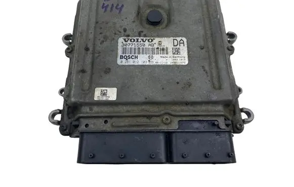 Volvo XC90 Engine control unit/module ECU 30771550AB 0281012103
