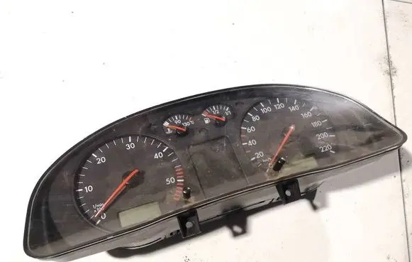 Speedometer (instrument cluster)