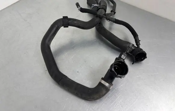 Volkswagen Golf Sportsvan Engine coolant pipe/hose 5Q0122291BQ 5Q0121049AC