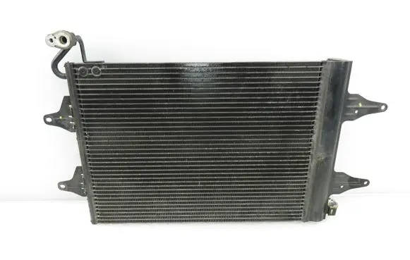 Volkswagen Polo IV 9N3 A/C cooling radiator (condenser) 6Q0820411E