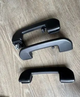 Citroen DS7 Crossback A set of handles for the ceiling AFCW