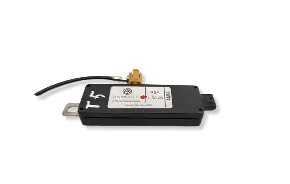 Volkswagen Multivan T5 Aerial antenna amplifier 7H5035577H