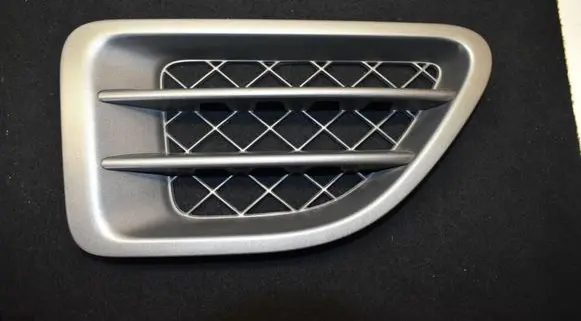 Land Rover Range Rover L322 Fender grill SLR00151