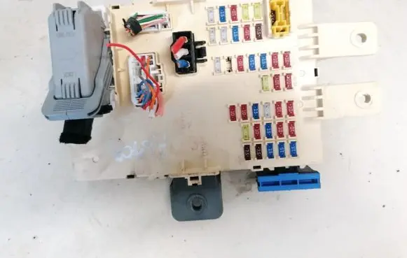 KIA Sportage Fuse box set 919503w0400 91950-3w0400