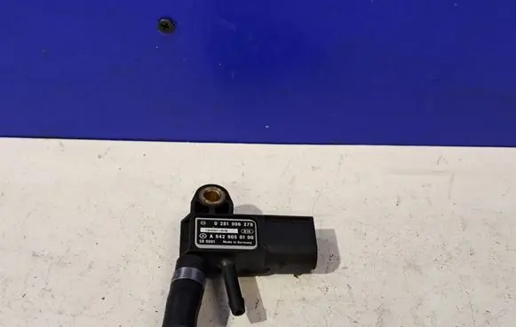 Mercedes-Benz E W212 Exhaust gas pressure sensor A6429050100