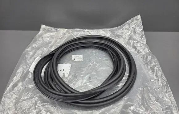 Peugeot 408 P54 Trunk rubber seal (body) 9849859880