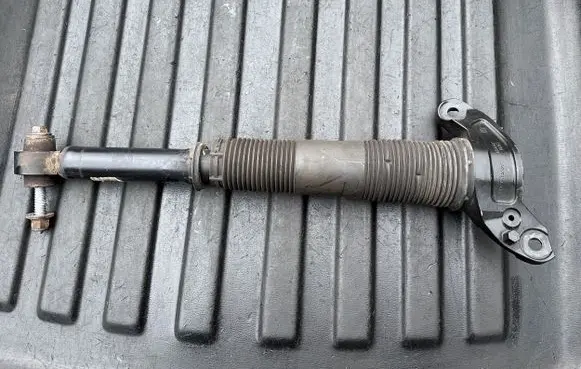 Land Rover Discovery Sport Rear shock absorber/damper FK7218080AB GK7218A145