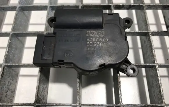 Renault Master III Air flap motor/actuator A21101800