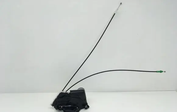 Toyota Yaris Front door lock T4311140