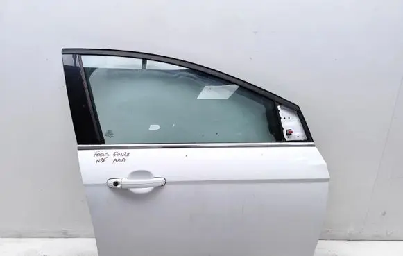 Ford Focus Front door
