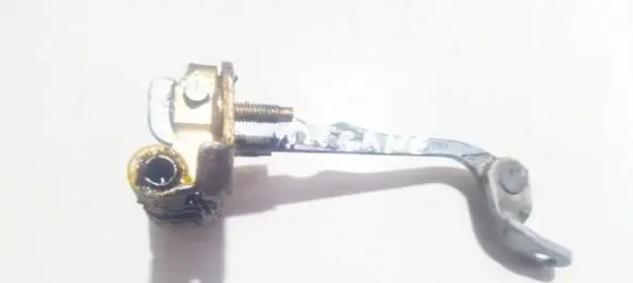 Renault Megane I Front door check strap stopper 