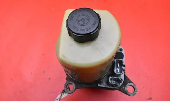 Ford Focus C-MAX Power steering pump 4M513K514AD