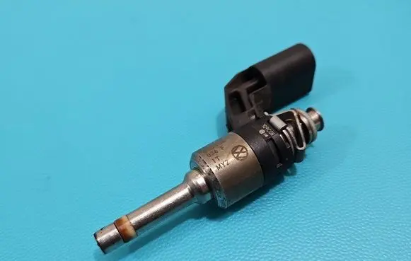 Audi A3 S3 8P Fuel injector 03C906036F IMPRK1454026