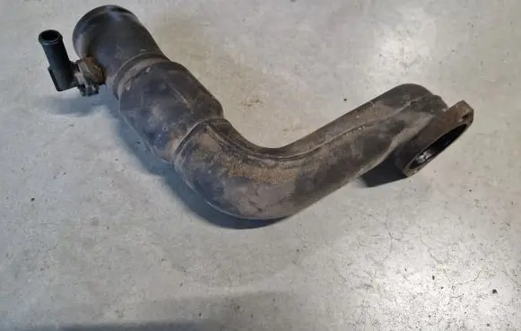 Nissan Patrol Y61 Air intake duct part