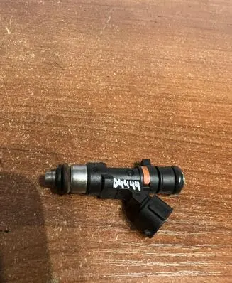 Nissan Micra Fuel injector 0280158013 D4444