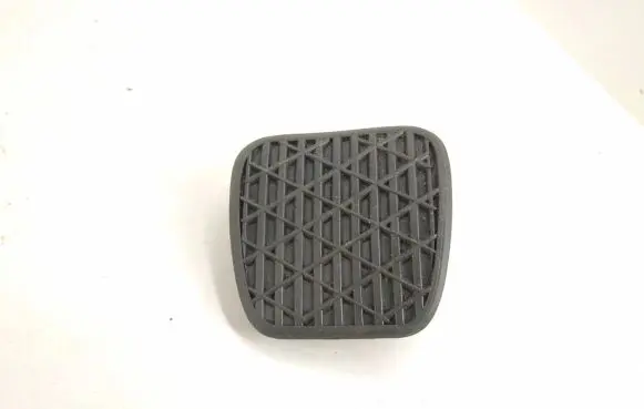 Mercedes-Benz S W126 Brake pedal 1072910182 A1072910182
