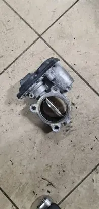 BMW X3 F25 Throttle valve 7810752 101501058 785174