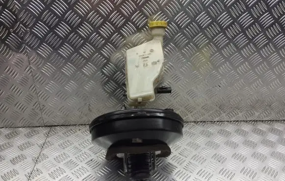 Peugeot 207 Brake booster 9657455580