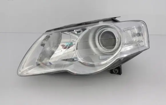 Volkswagen PASSAT B6 Headlight/headlamp