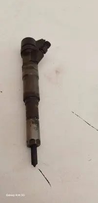 BMW 5 E39 Fuel injector 0445110029