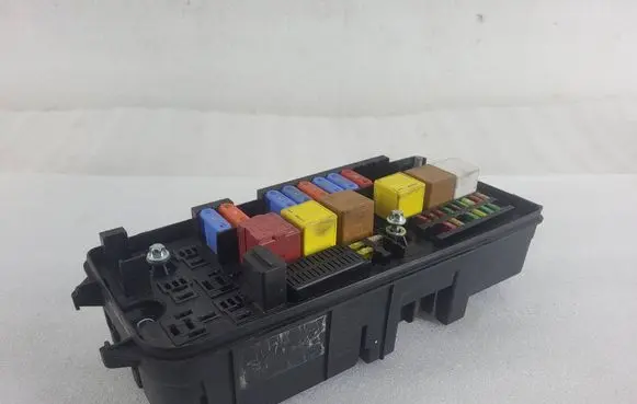 Opel Signum Fuse module 460023260