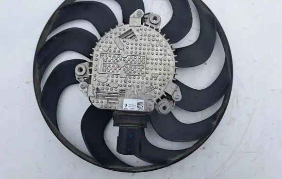 Renault Trafic III (X82) Air conditioning (A/C) fan (condenser) 