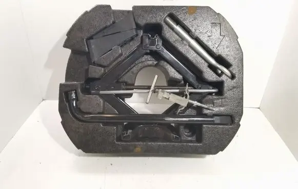 Jaguar XF X250 Tool set 8W8317B043AA