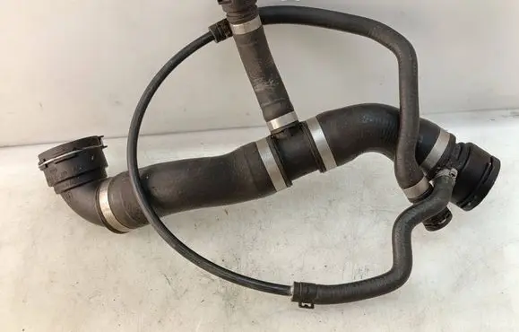 BMW 1 E81 E87 Engine coolant pipe/hose 7566024