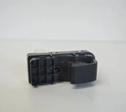 Mazda 3 II Electric window control switch BBM266370