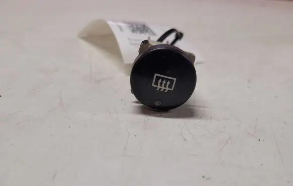 Peugeot Partner Windscreen/window heater switch