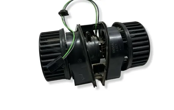 Chrysler Pacifica Heater fan/blower 790836L