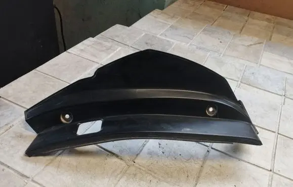 Subaru Outback Rear/tail light trim molding 946050