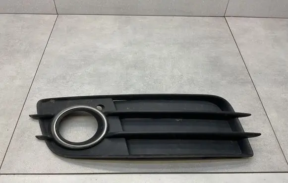 Audi A4 S4 B8 8K Front fog light trim/grill 8K0807681C