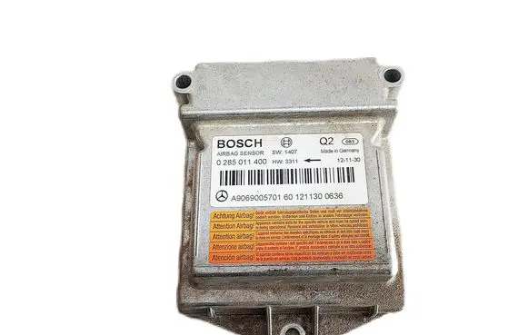 Mercedes-Benz Sprinter W901 W902 W903 W904 Airbag control unit/module A9069005701