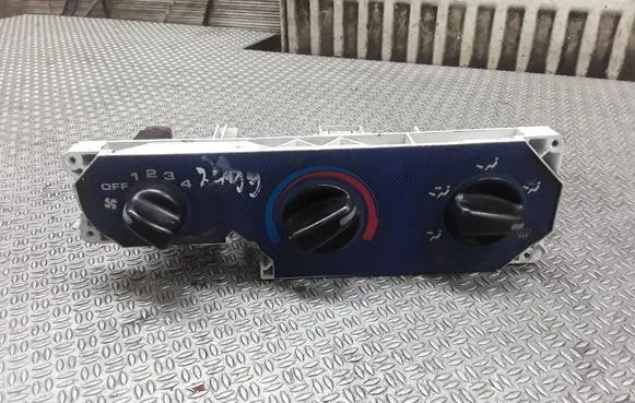 Honda HR-V Climate control unit