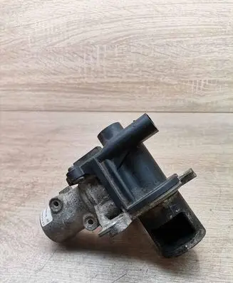 Renault Megane I EGR valve 7117948249 70036806