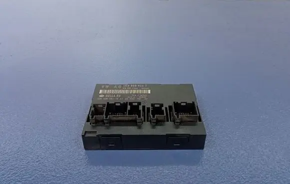 Volkswagen Golf IV Comfort/convenience module 1K0959433T