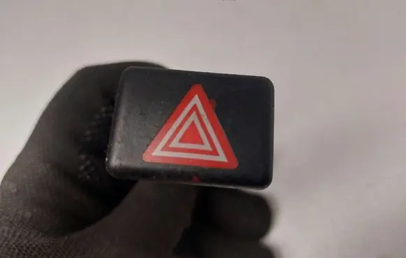 Audi A4 S4 B6 8E 8H Hazard light switch 8E0941509