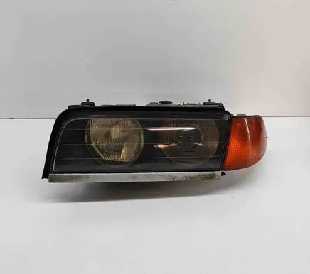 BMW 7 E38 Headlight/headlamp 8352745